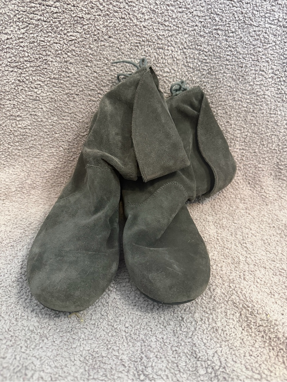 Gianni Bini Gray Suede Slouch Boots Lace Up Back Flat Boots size 8